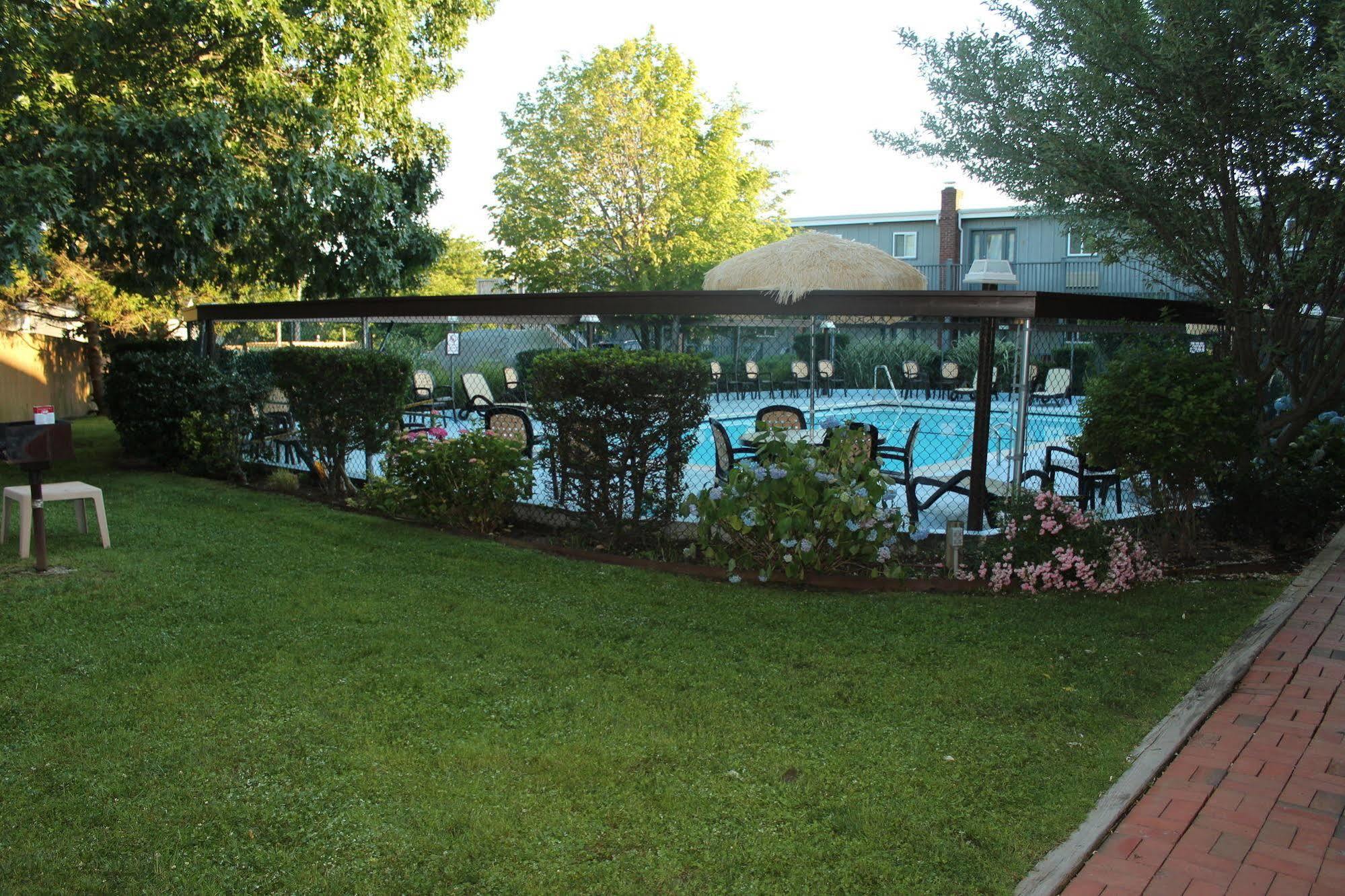Kenny'S Tipperary Inn Montauk Exteriör bild